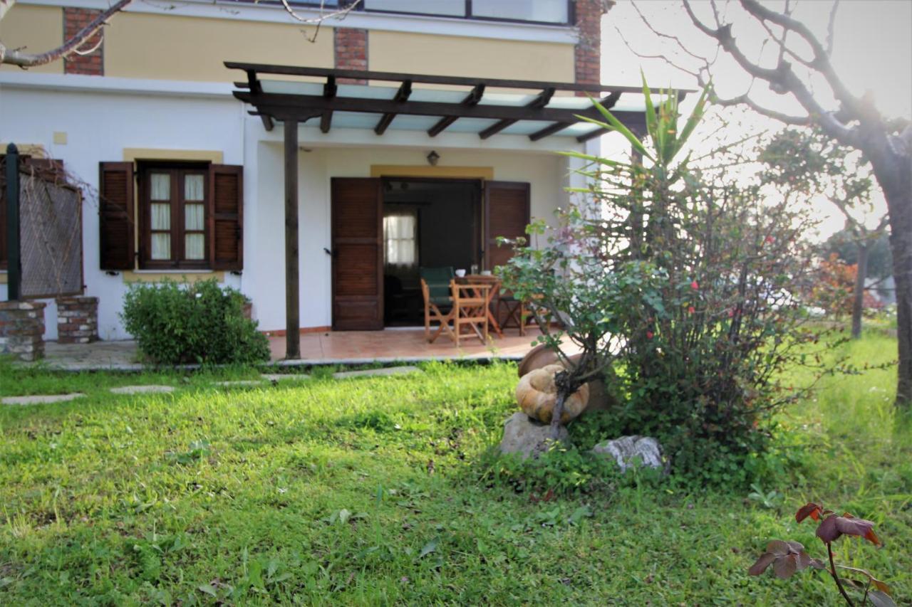 Vateri Hotel Límni Buitenkant foto