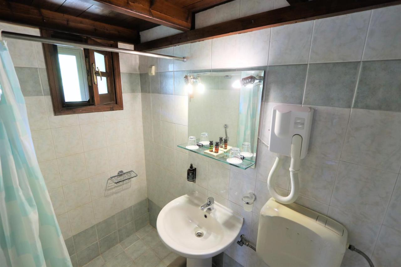 Vateri Hotel Límni Buitenkant foto